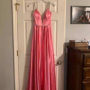 pink satin david’s bridal dress 💖💖